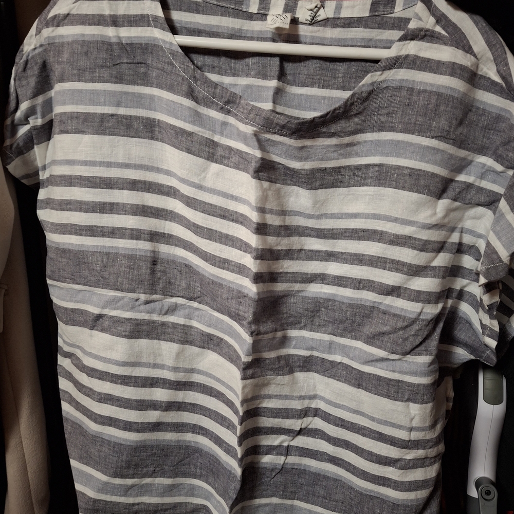 Artisan Gray and White Striped Short Sleeve Top